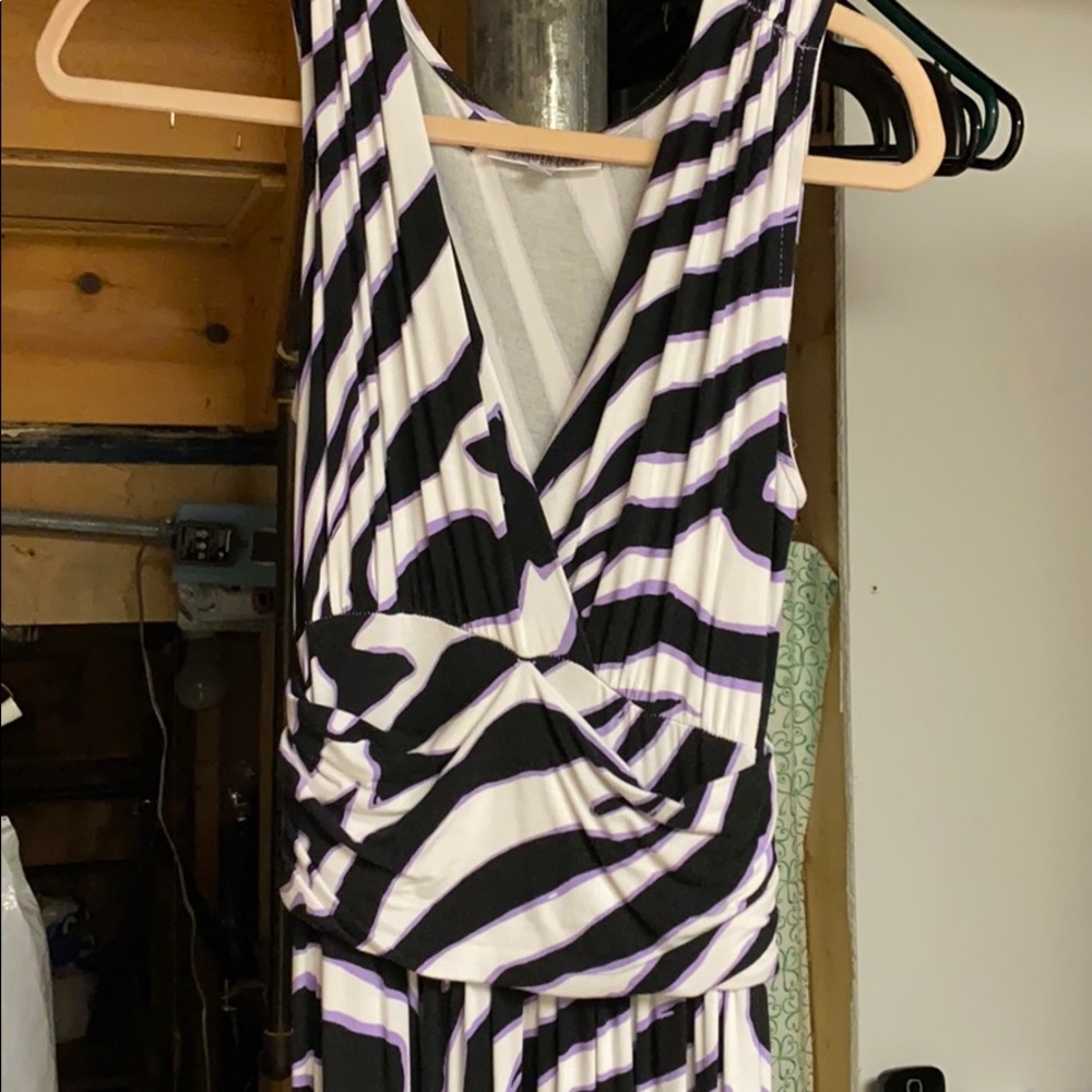 Beautiful never worn jennifer lopez dress